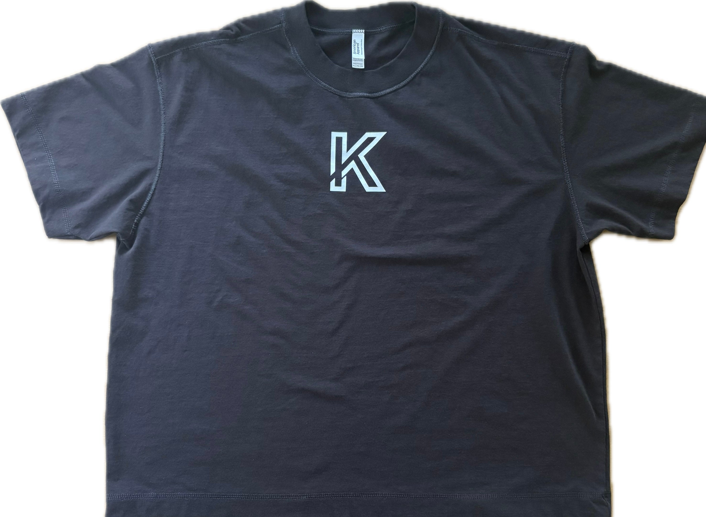 Crest Logo Boxy Black Tee